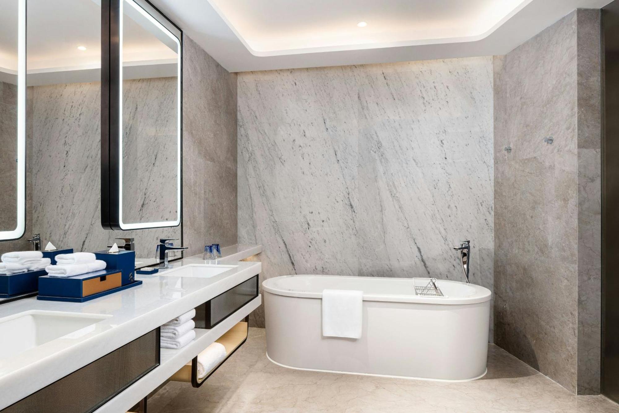 Renaissance Zhuhai Hotel Bagian luar foto